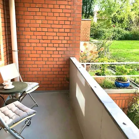 Cozy Apartment Near Maschsee, Balcony, Gardenview Hannover Buitenkant foto